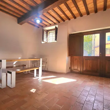 Davanti Al Porto Romano Διαμέρισμα Bevagna